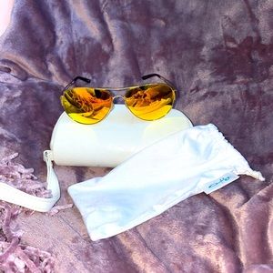 Oakley Aviator-Style Sunglasses